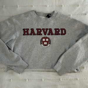 Cropped sweater size M